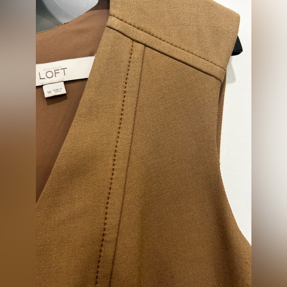 Ann Taylor LOFT Tan Seamed Sleeveless Sheath Dress Size 10 - Picture 3 of 12